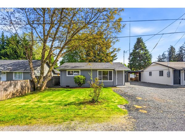 1121 SPRUCE ST, Sweet Home, OR 97386