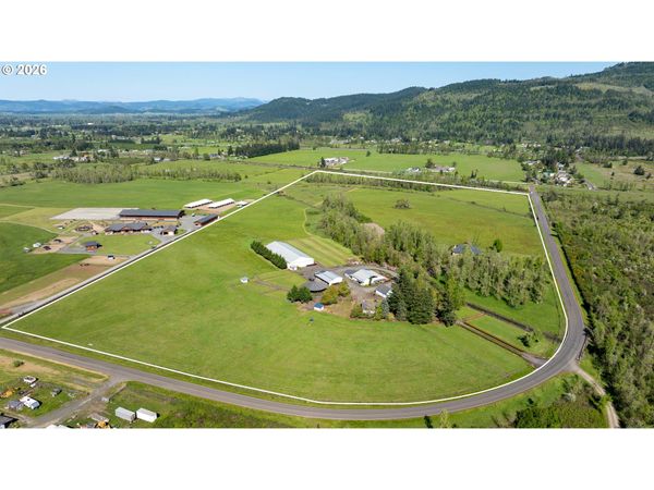 33391 HOWE LN, Creswell, OR 97426
