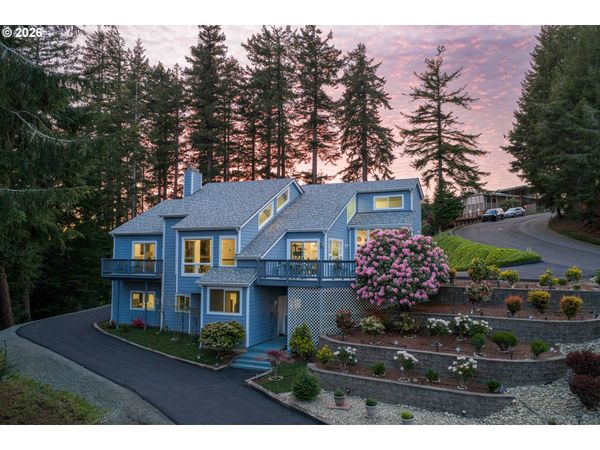 601 TELEGRAPH DR, Coos Bay, OR 97420