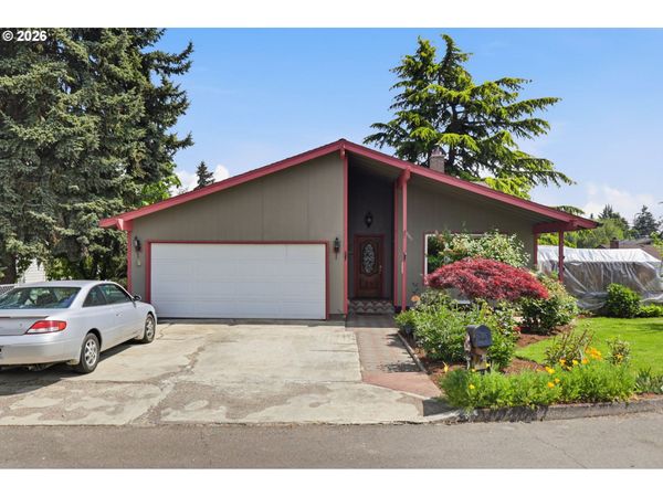 565 BROWN CT, Woodburn, OR 97071