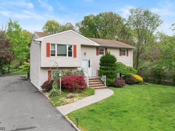 13 Fishel Rd, Edison, NJ 08820