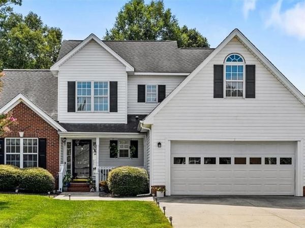 4012 Berkshire Court , High Point, NC 27265