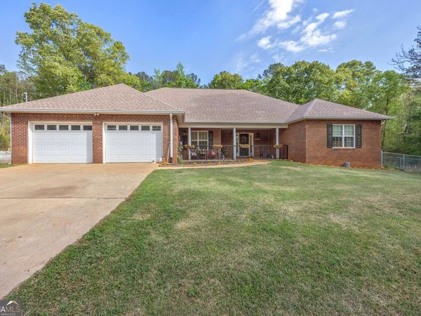 2083 Johnson Mill Road, Hamilton, GA 31811