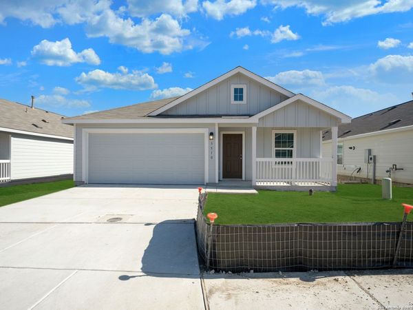 5510 Basil Chase, St Hedwig, TX 78152