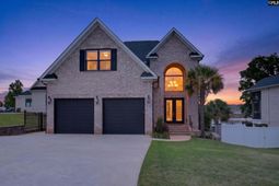 217 Porth Circle  photo 4