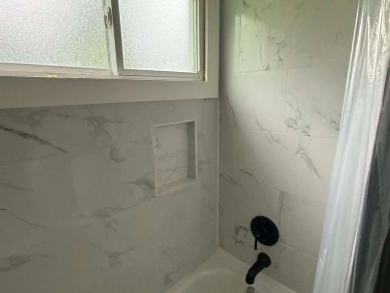 9970 Hollis Drive, Cincinnati, OH 45251 Photo 10