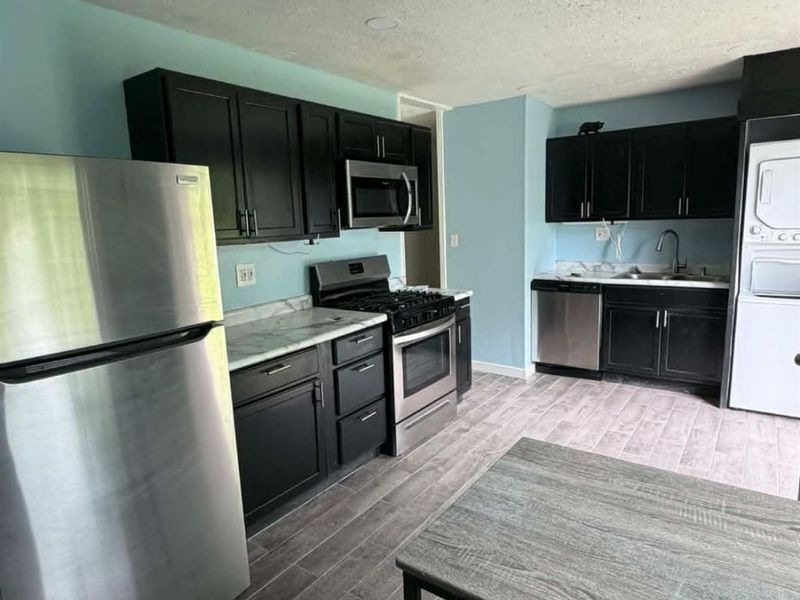 9970 Hollis Drive, Cincinnati, OH 45251 Photo 5
