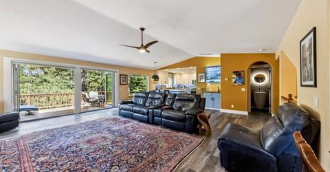 1241 Acoma Circle, South Lake Tahoe, CA 96150 Photo