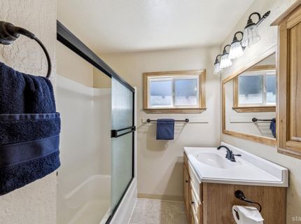 882 Merced Avenue, South Lake Tahoe, CA 96150 Photo
