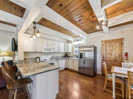 882 Merced Avenue, South Lake Tahoe, CA 96150 Photo