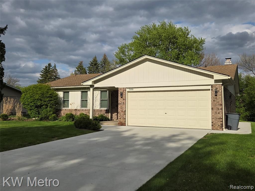 3680 Oriole Drive, Troy, MI 48084 Main Photo