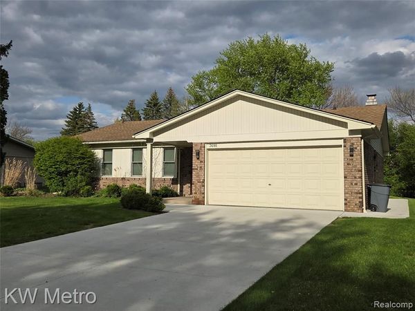 3680 ORIOLE Drive, Troy, MI 48084