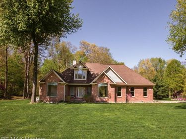 27178 John Drive, Huron Twp, MI 48164