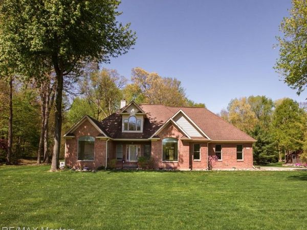 27178 John Drive, Huron Twp, MI 48164
