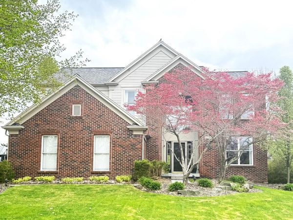 33 Fox Point Court, Ada, MI 49301