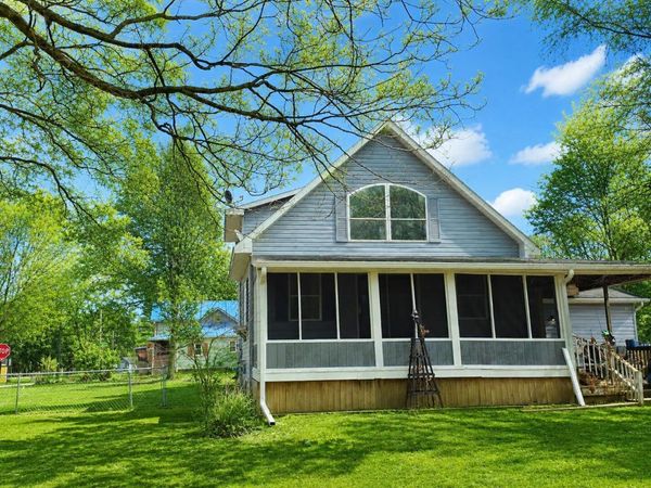 243 E Catherine Street, Bellevue, MI 49021