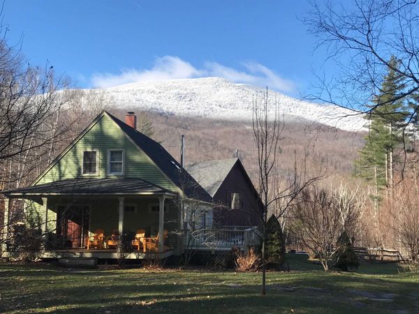 808 South End Road, Mount Tabor, VT 05253