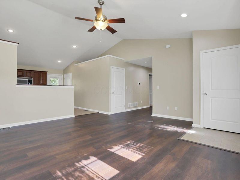 14953 King Road, Howard, OH 43028 Photo 7