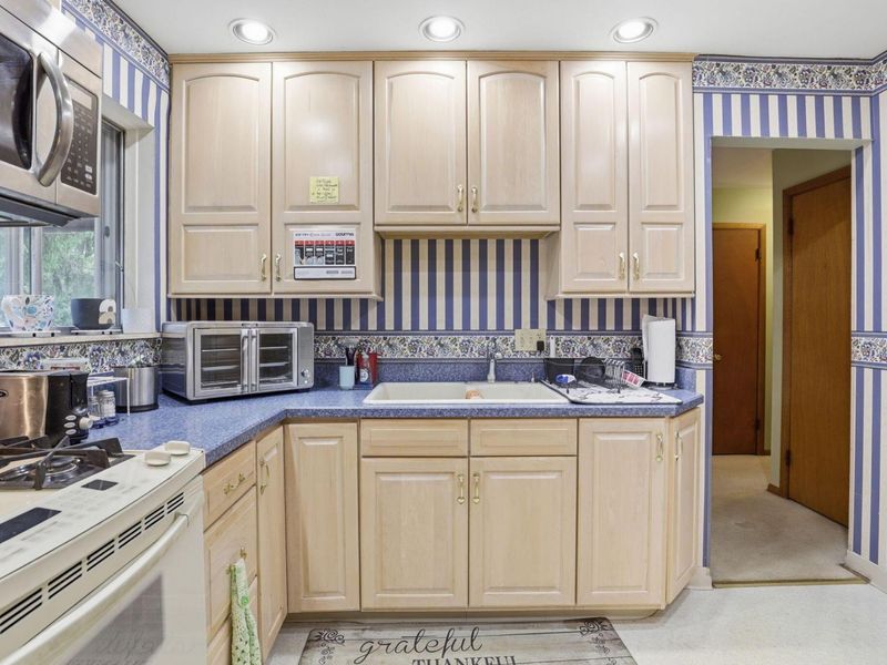 3323 Roswell Drive , Columbus, OH 43227 Photo 23