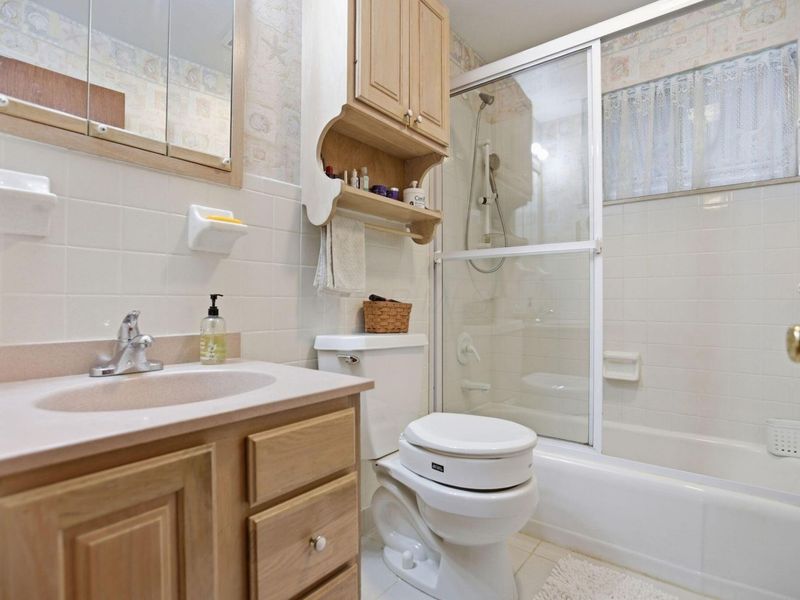 3323 Roswell Drive , Columbus, OH 43227 Photo 35