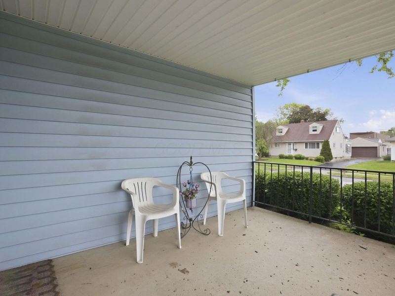 3323 Roswell Drive , Columbus, OH 43227 Photo 9