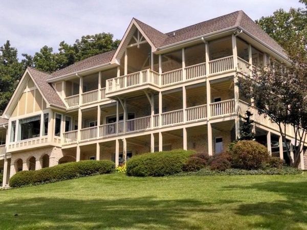 6641 Horseshoe Bend RD, Goodview, VA 24095