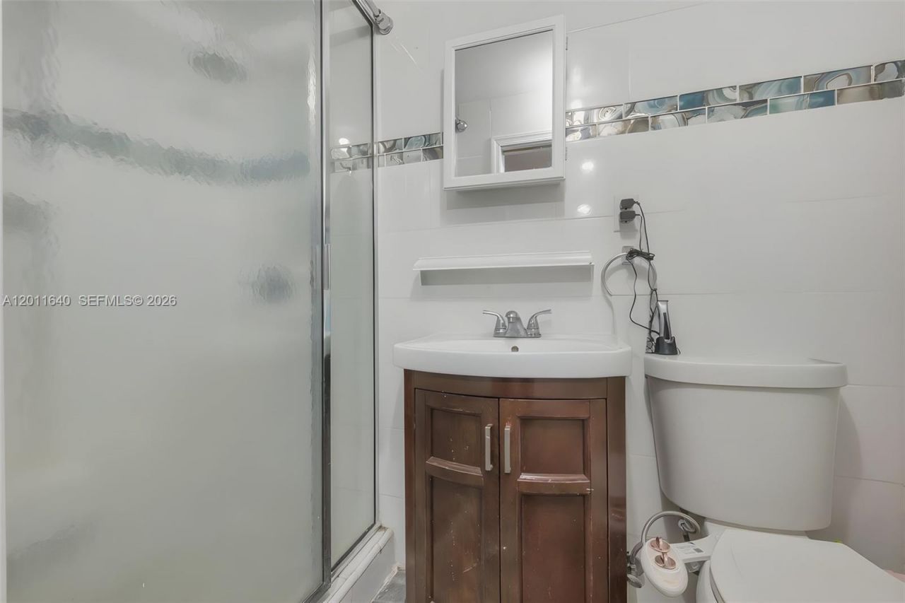8510 NW 30th Pl , Miami, FL 33147 Photo