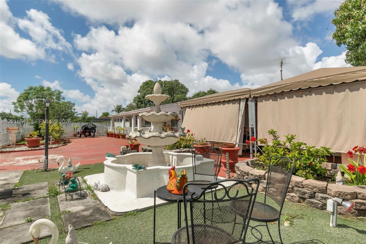 8510 NW 30th Pl , Miami, FL 33147 Photo