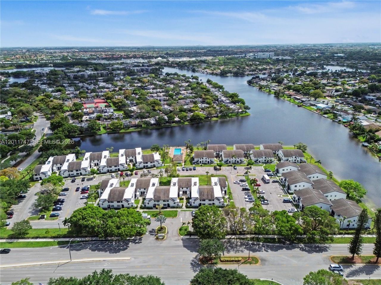 11200 Taft St , Unit 11200, Pembroke Pines, FL 33026 Photo