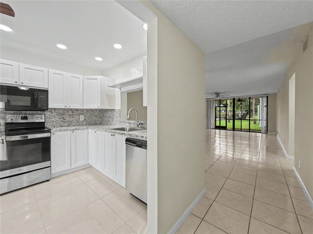 11200 Taft St , Unit 11200, Pembroke Pines, FL 33026 Photo