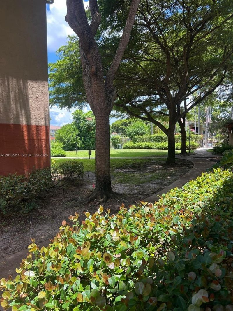 4151 N Haverhill Rd, Unit 1514, West Palm Beach, FL 33417 Photo