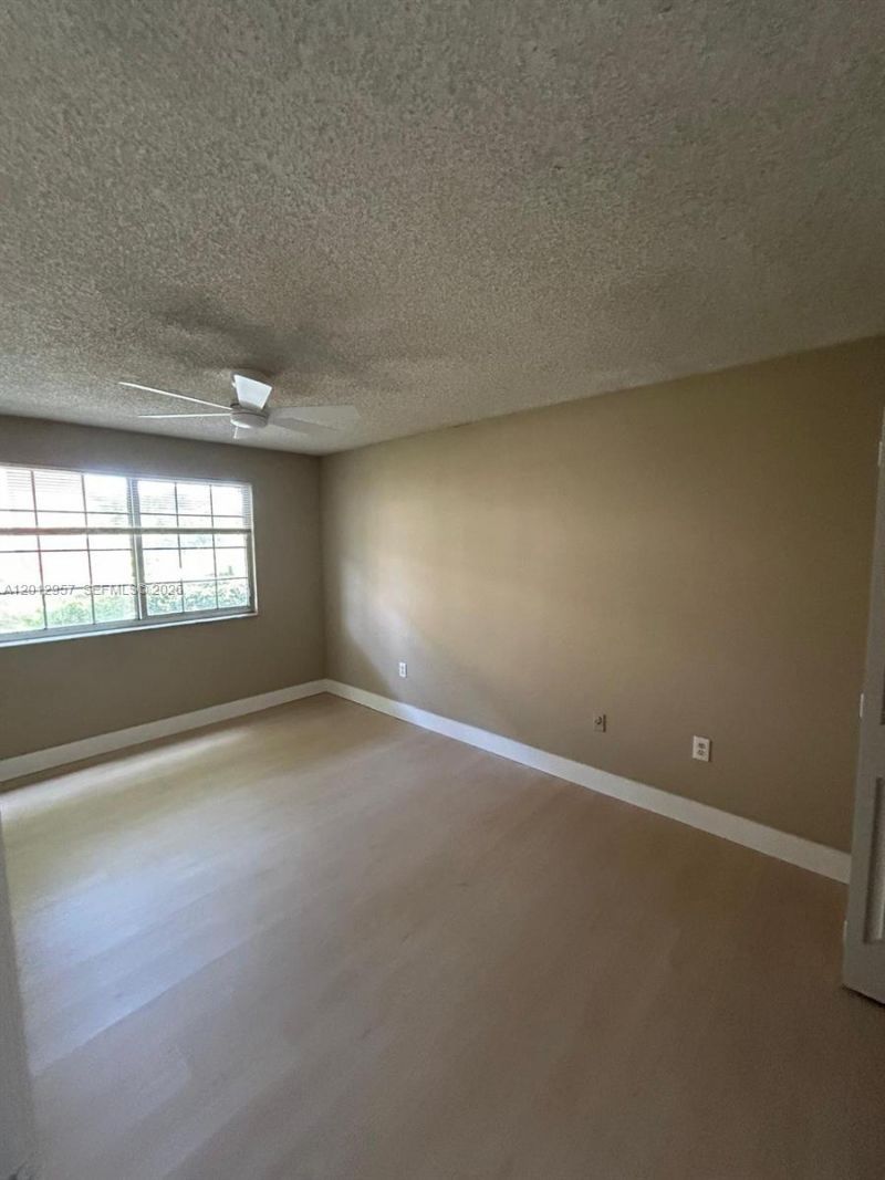 4151 N Haverhill Rd, Unit 1514, West Palm Beach, FL 33417 Photo