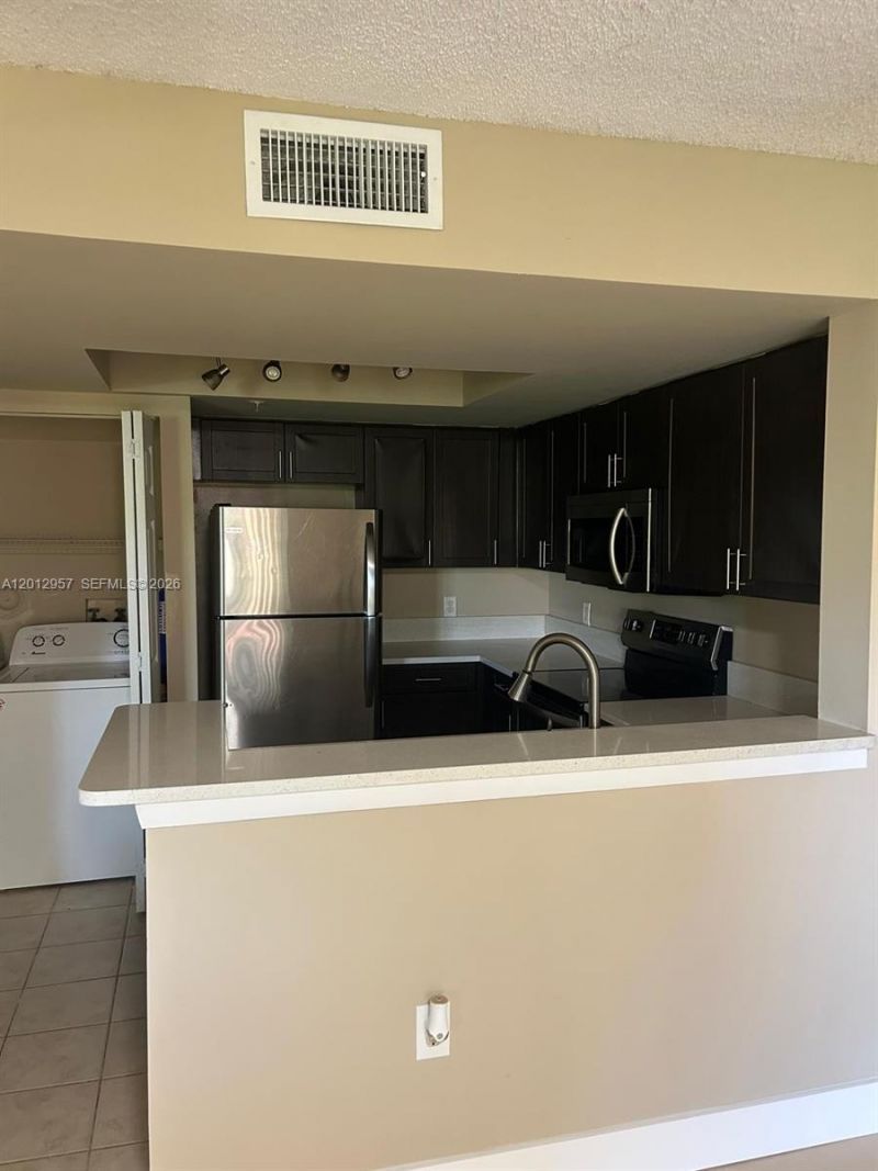 4151 N Haverhill Rd, Unit 1514, West Palm Beach, FL 33417 Photo