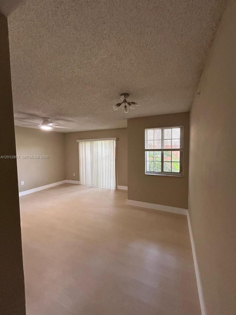 4151 N Haverhill Rd, Unit 1514, West Palm Beach, FL 33417 Photo