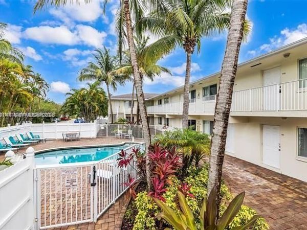 1892 NE 46th St , Unit B7, Fort Lauderdale, FL 33308