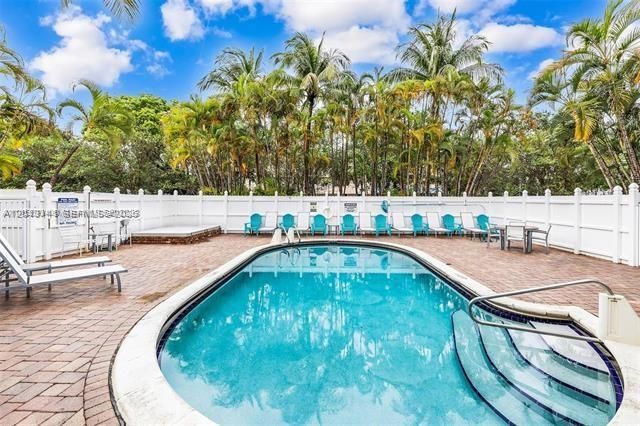 1892 NE 46th St , Unit B7, Fort Lauderdale, FL 33308 Photo