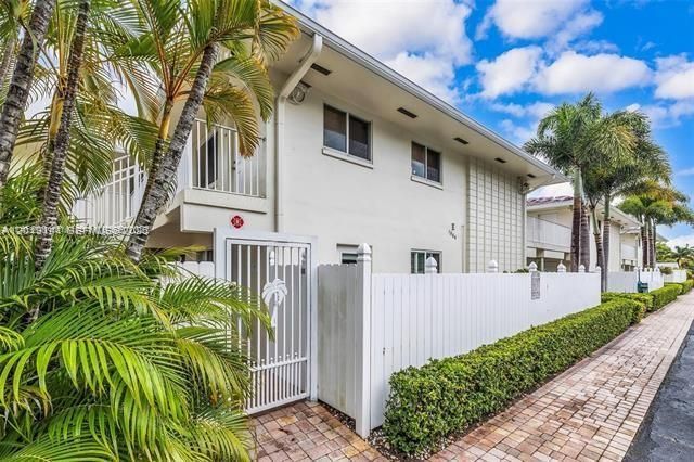 1892 NE 46th St , Unit B7, Fort Lauderdale, FL 33308 Photo