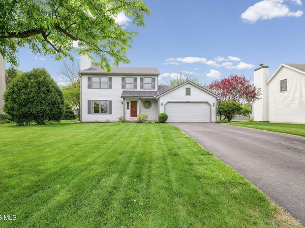 1574 Indian Creek Drive , Perrysburg, OH 43551