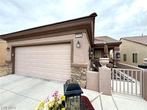 7712 Pine Warbler Way , North Las Vegas, NV 89084