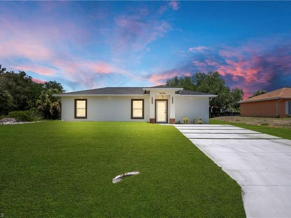 2604 51st ST SW, LEHIGH ACRES, FL 33976