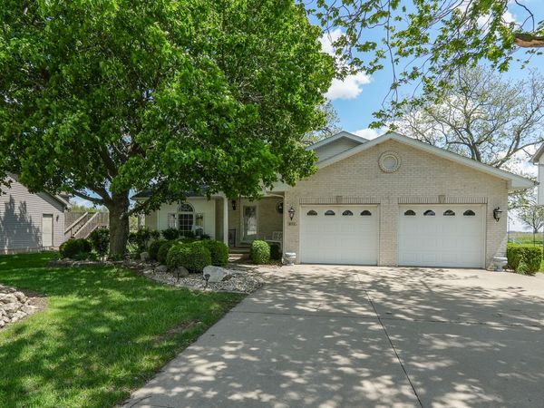 671 Diversatech Drive N, Manteno, IL 60950