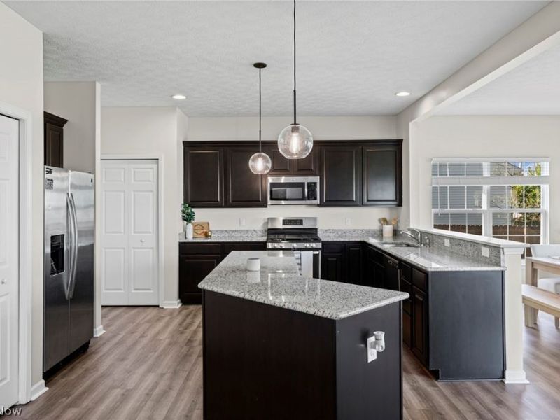 9076 Wyllys Drive, North Ridgeville, OH 44039 Photo 11