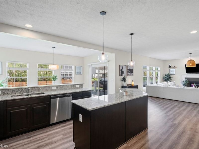 9076 Wyllys Drive, North Ridgeville, OH 44039 Photo 12