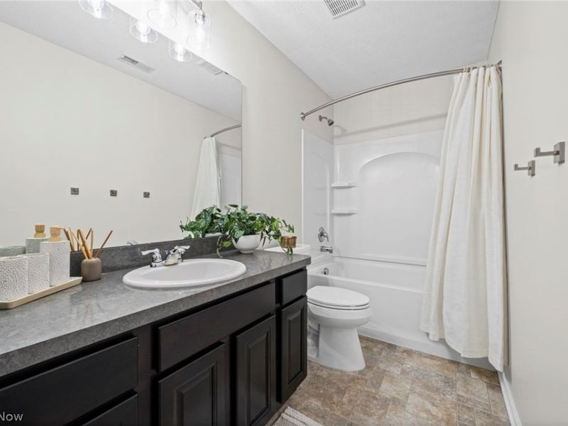 9076 Wyllys Drive, North Ridgeville, OH 44039 Photo 27