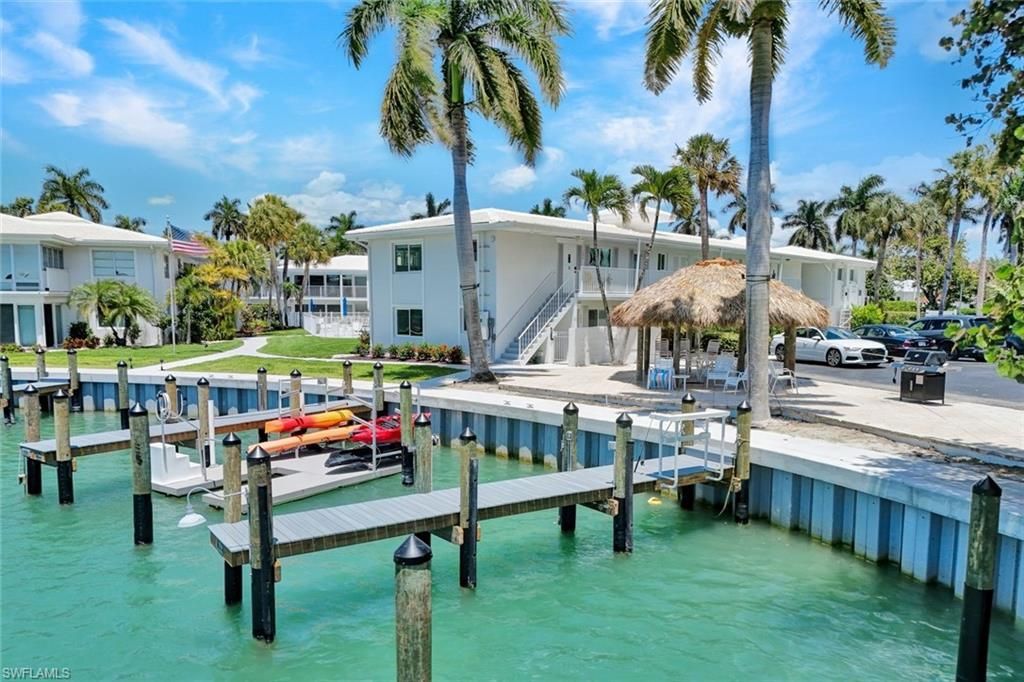 388 Harbour Dr , Unit 388, Naples, FL 34103 Photo