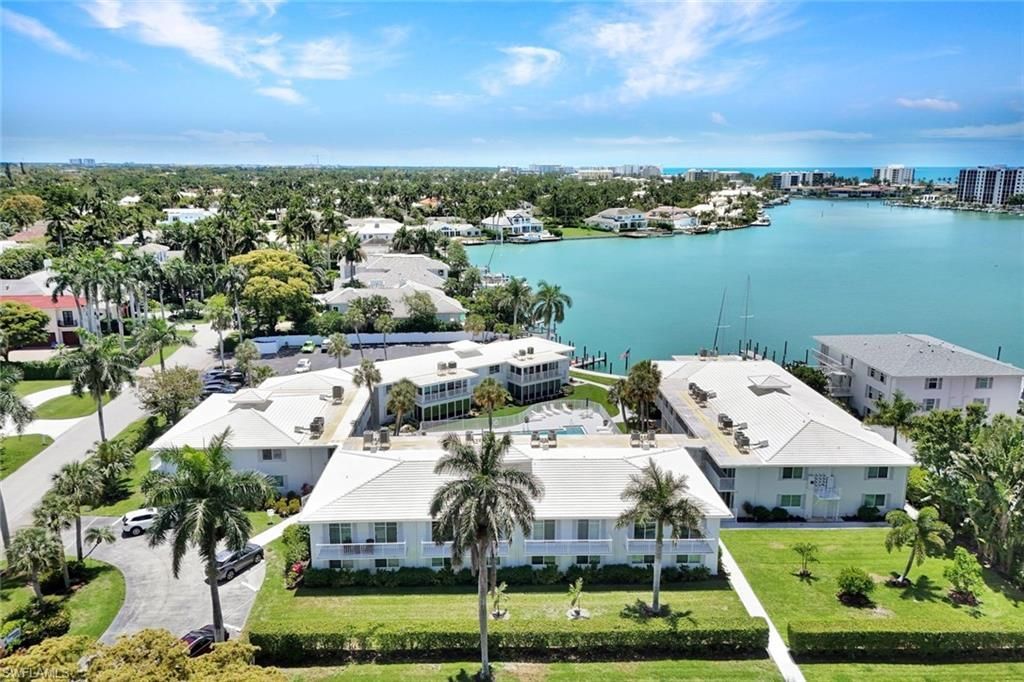 388 Harbour Dr , Unit 388, Naples, FL 34103 Photo