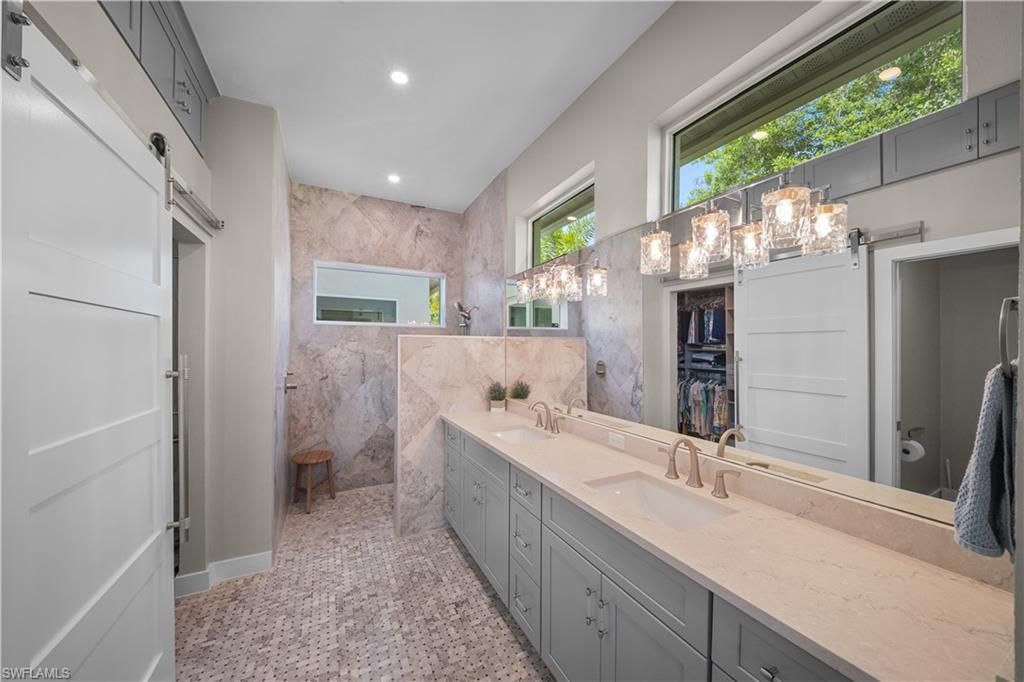 13661 Southampton Dr , Bonita Springs, FL 34135 Photo