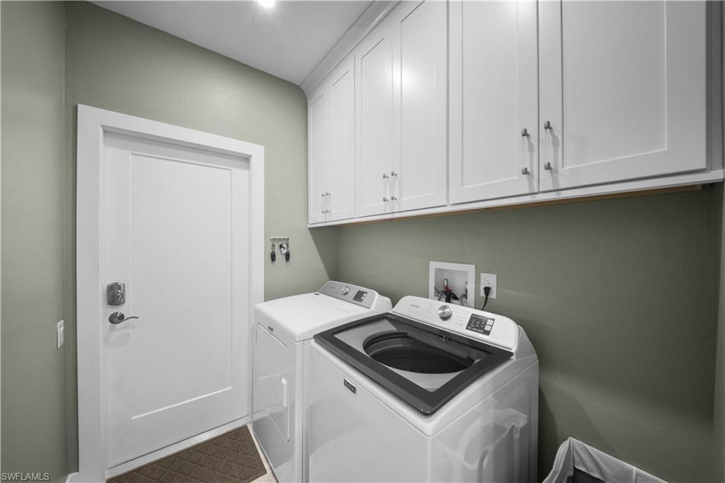 13661 Southampton Dr , Bonita Springs, FL 34135 Photo