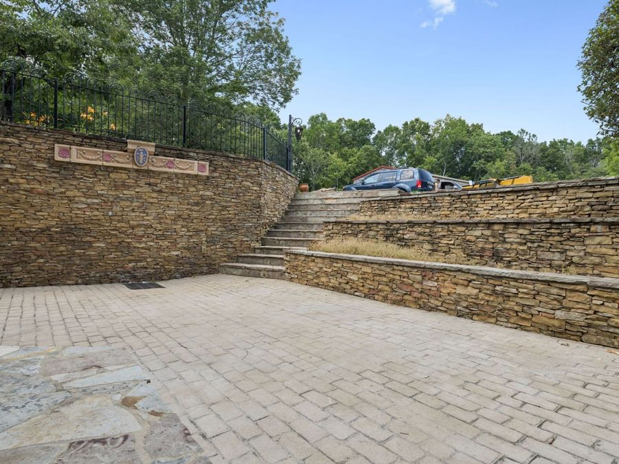 Property Image 79