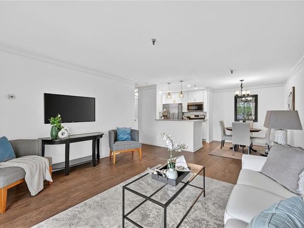 300 Johnson Ferry Road NE, Unit B201, Atlanta, GA 30328